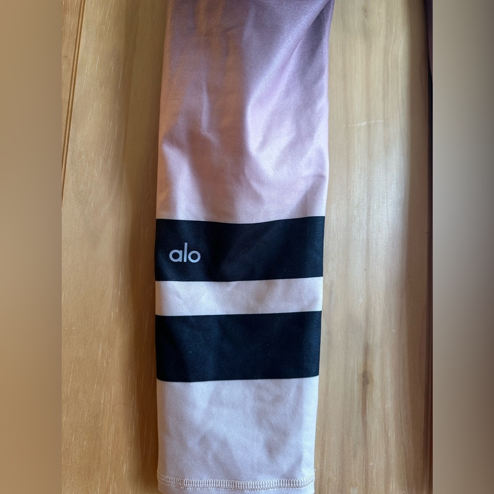 Alo Yoga Airbrush Leggings (brown ombre fade) - Picture 4 of 6